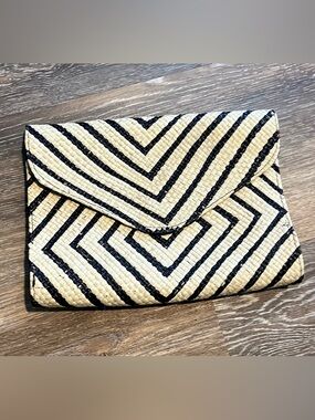 Banago Woven Chevron Envelope Clutch - Black & Cream